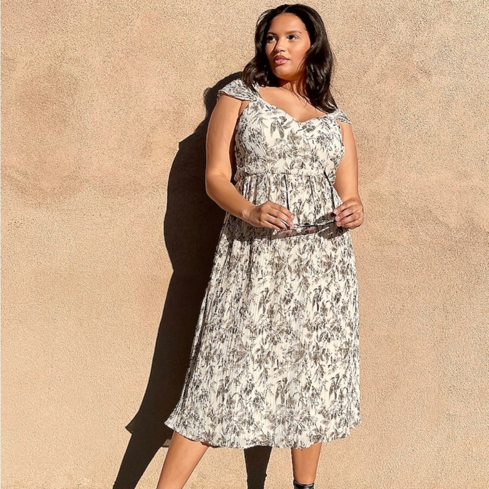Printed Pleated Chiffon Midi Dress